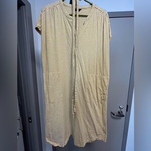 Denver Hayes Midi dress (Size XL)